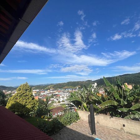 Casa Com Visao Panoramica No Centro De Nova Trento Lägenhet Exteriör bild